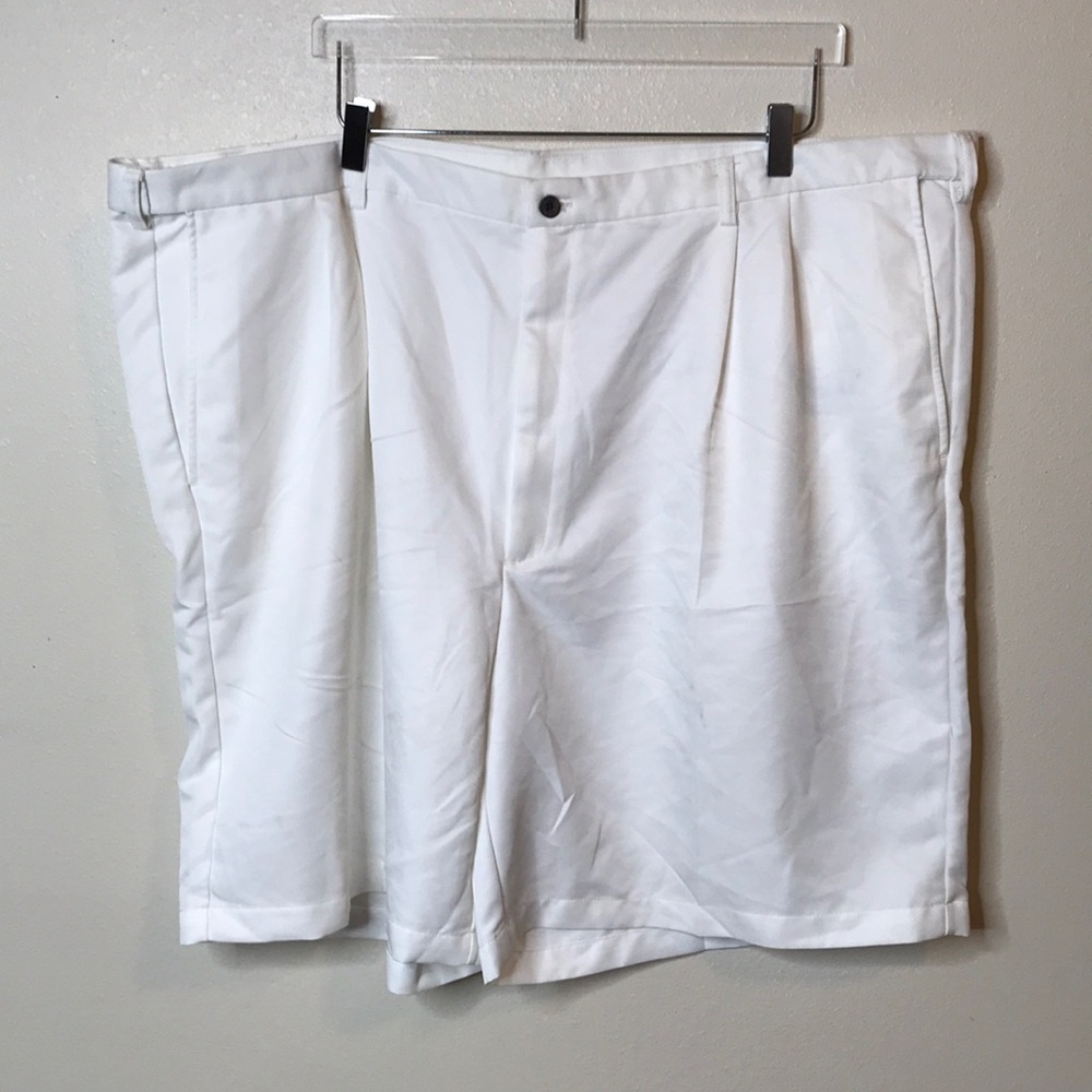 Haggar White Shorts Sz 50